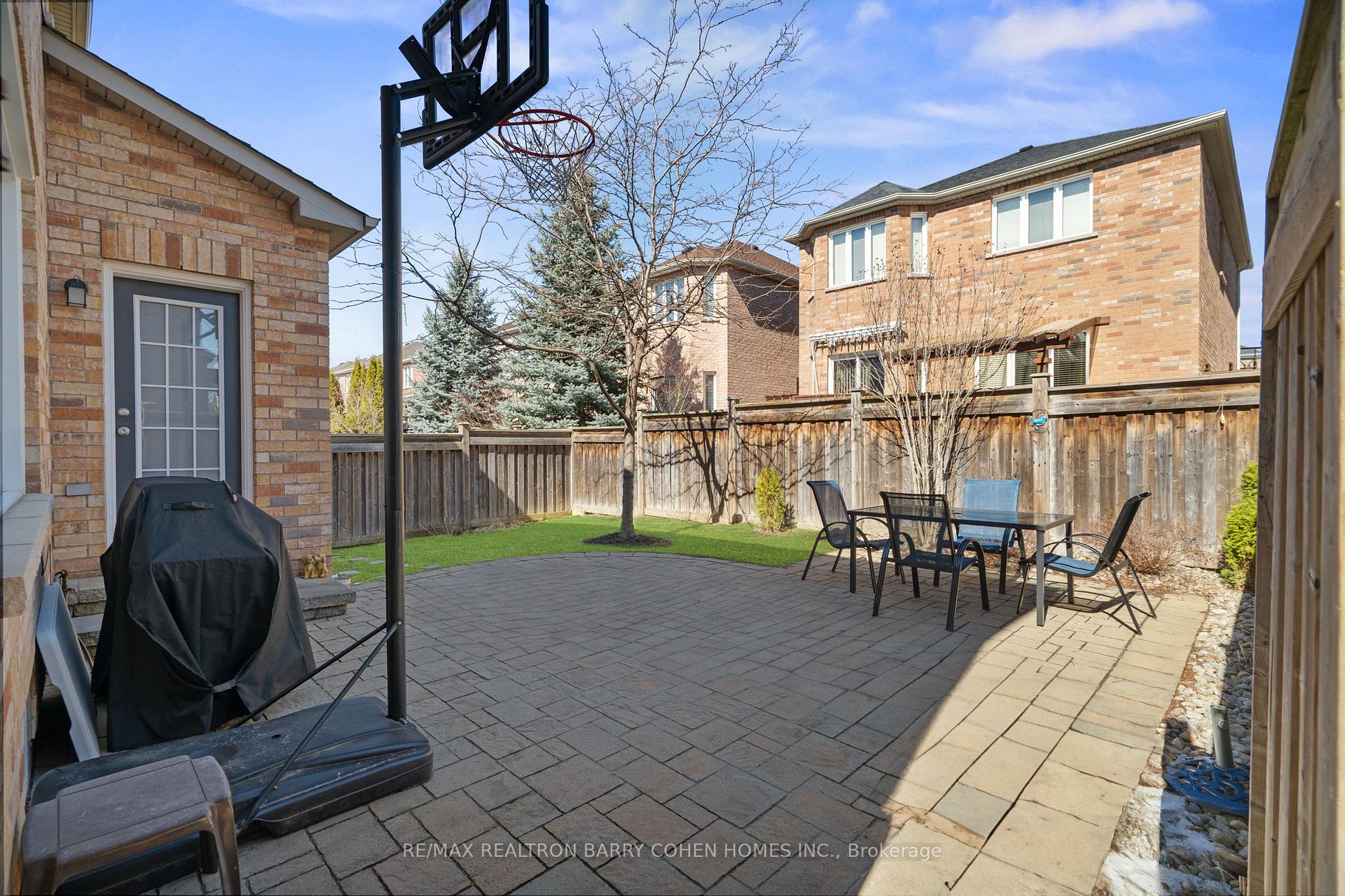 Photo 45 of 92 Capera Drive, Vaughan, Vellore Village — HOMEH