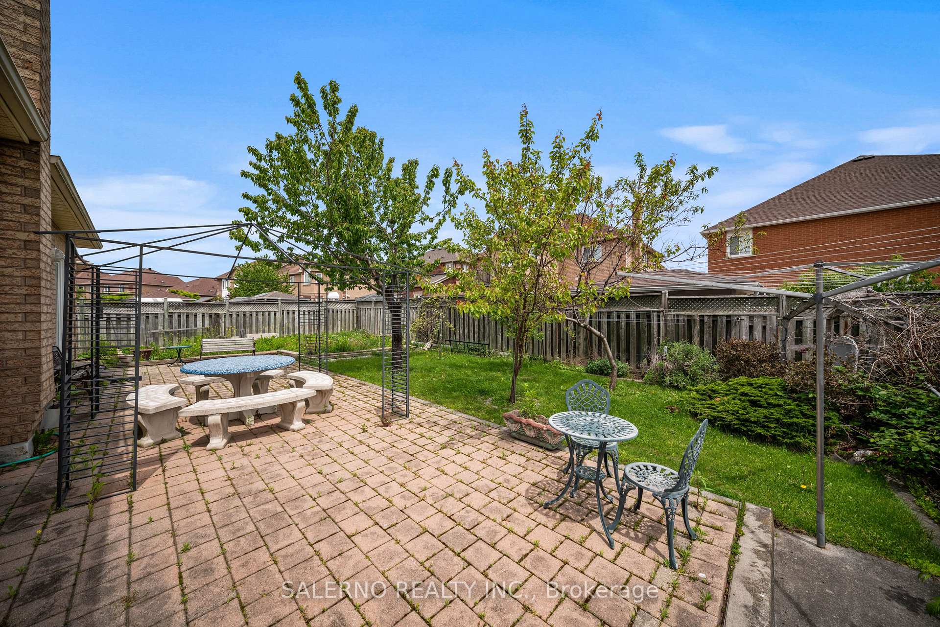 Photo 34 of 25 Lockheed Avenue, Vaughan, Maple — HOMEH