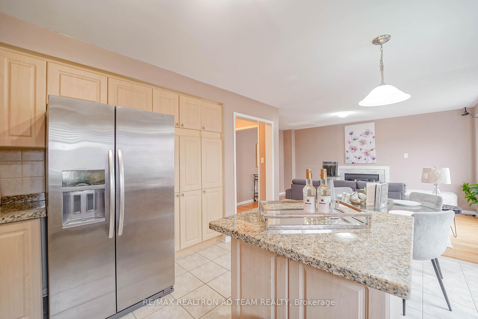 Photo 18 of 1027 Schooling Drive, Oshawa, Taunton — HOMEH