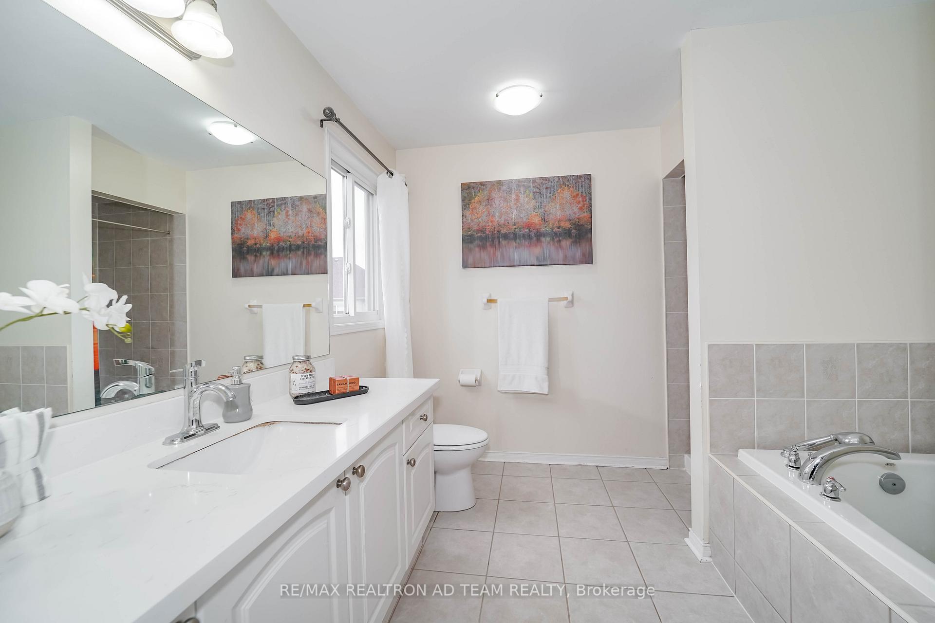 Photo 21 of 1027 Schooling Drive, Oshawa, Taunton — HOMEH
