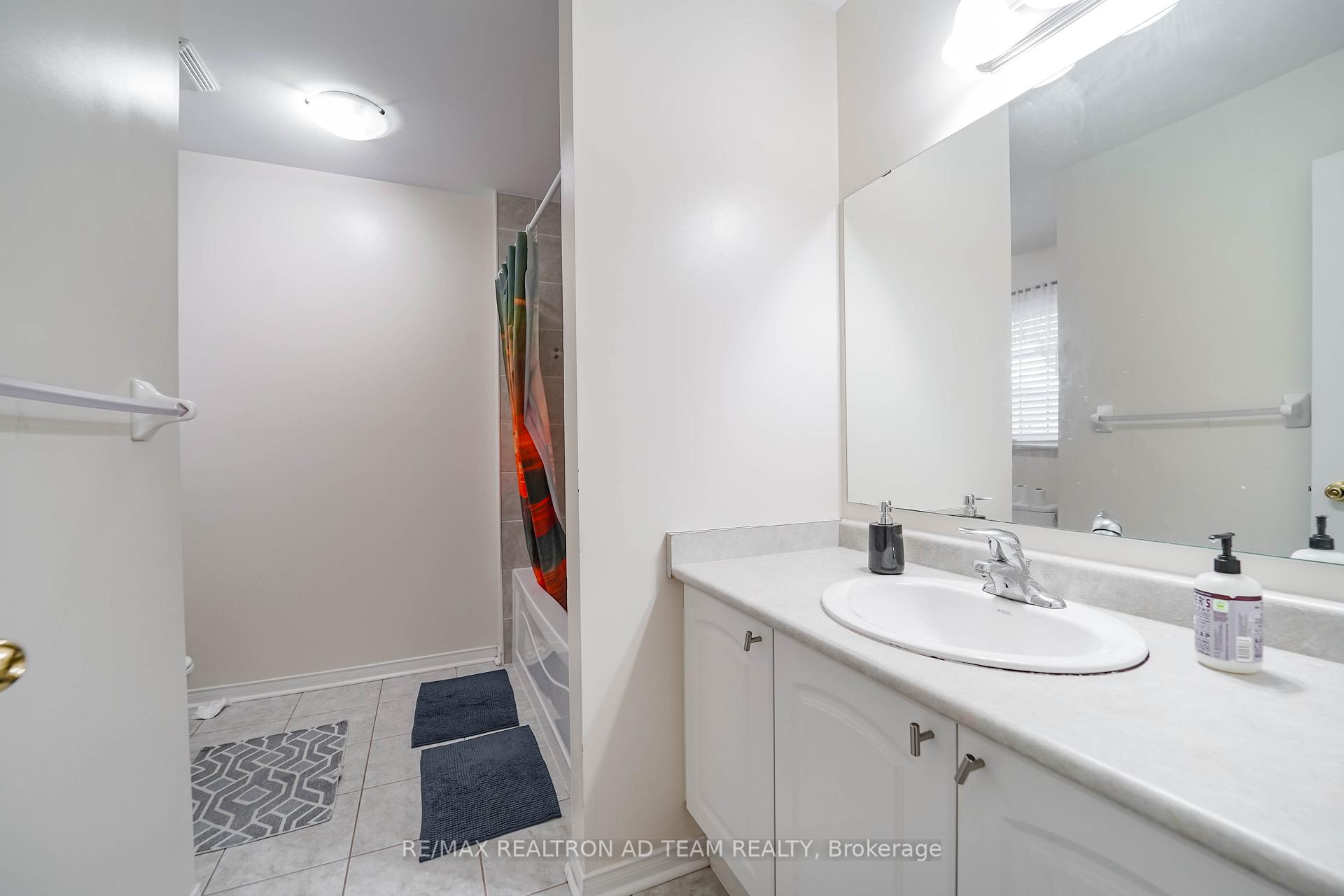 Photo 22 of 1027 Schooling Drive, Oshawa, Taunton — HOMEH