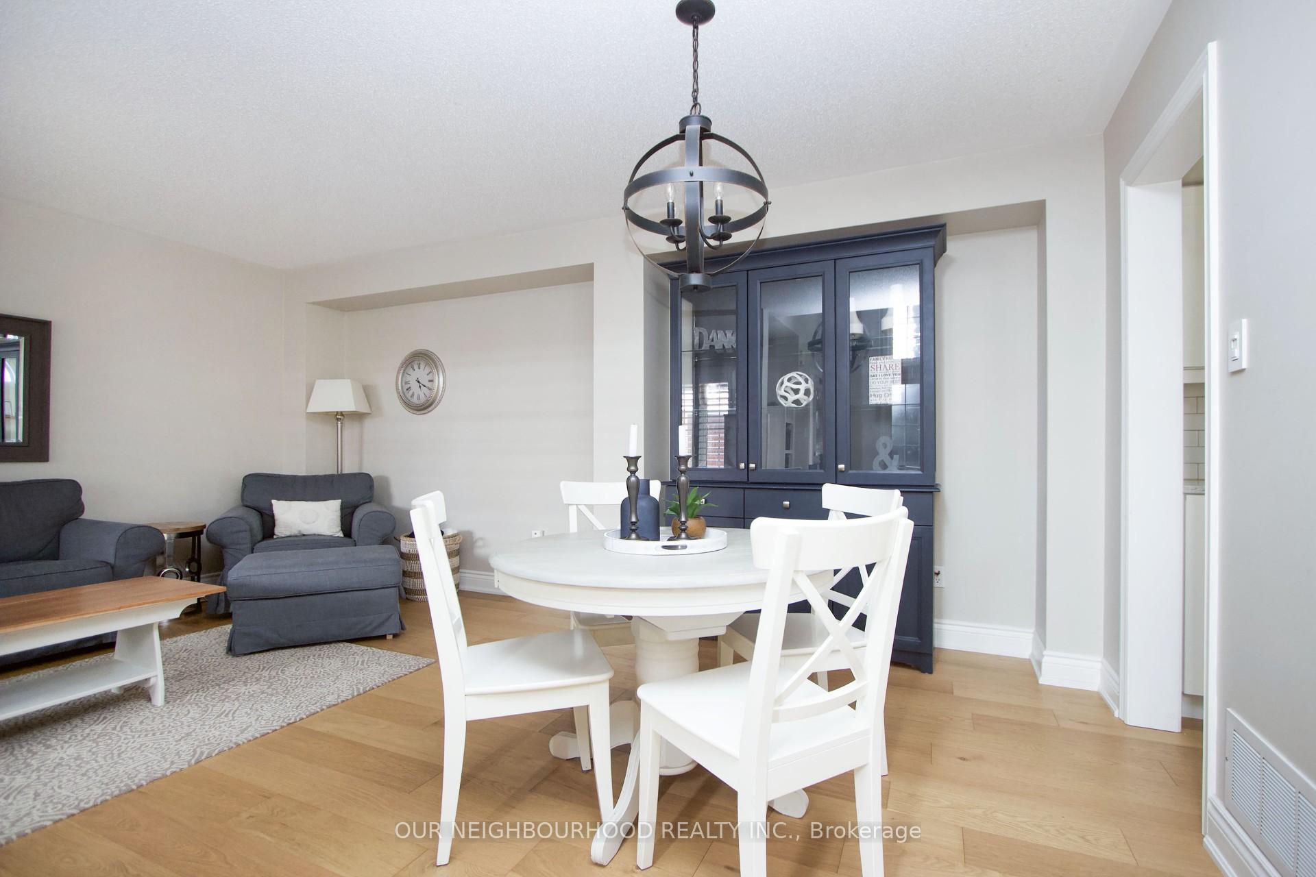 Photo 8 of 24 Artesian Drive, Whitby, Williamsburg — HOMEH