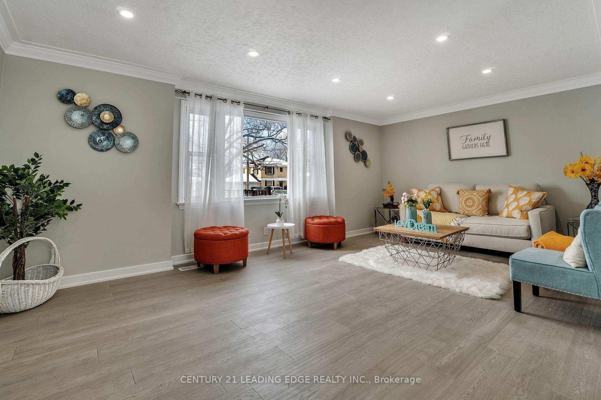 Photo 6 of 773 Somerville Street, Oshawa, Centennial — HOMEH