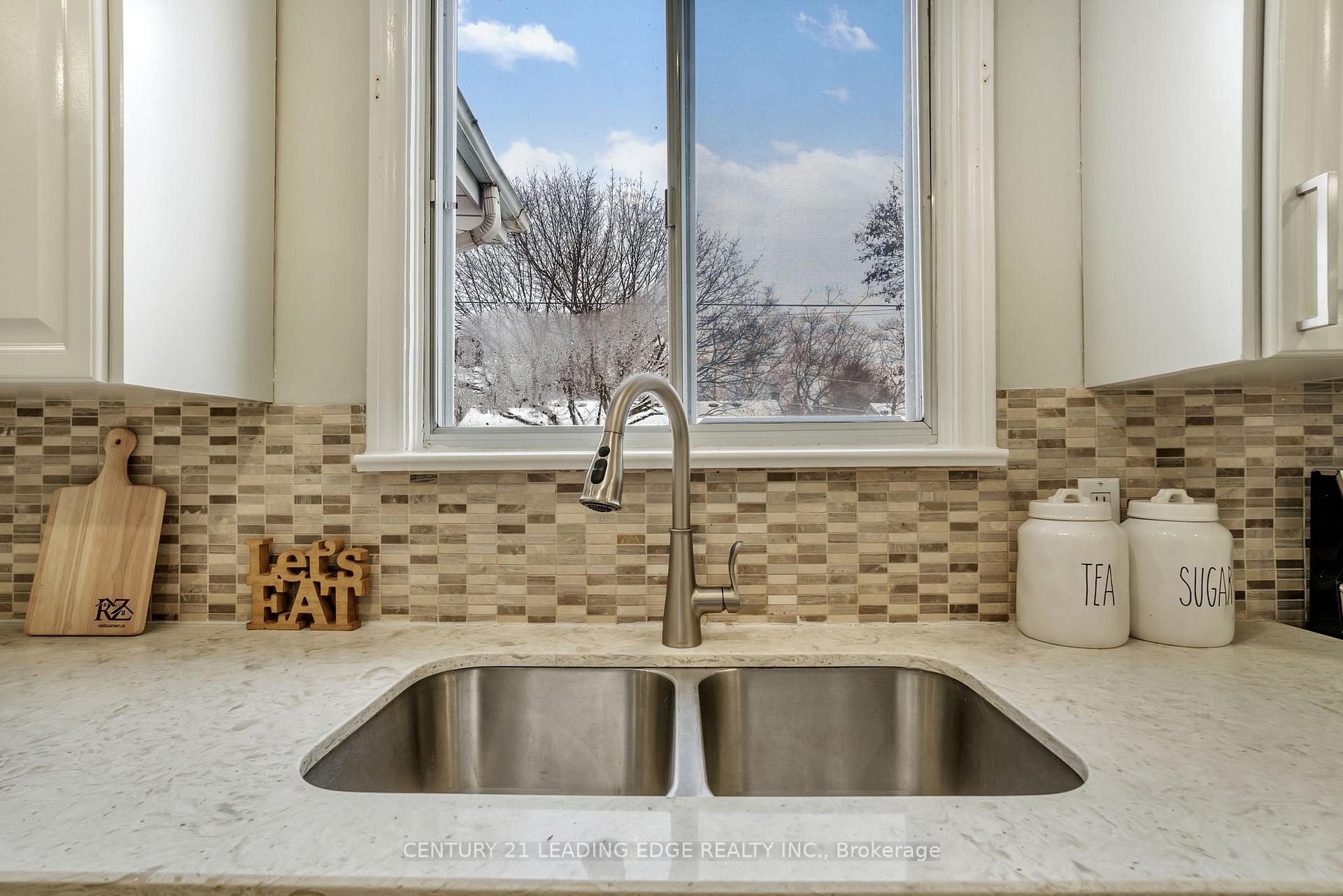 Photo 14 of 773 Somerville Street, Oshawa, Centennial — HOMEH