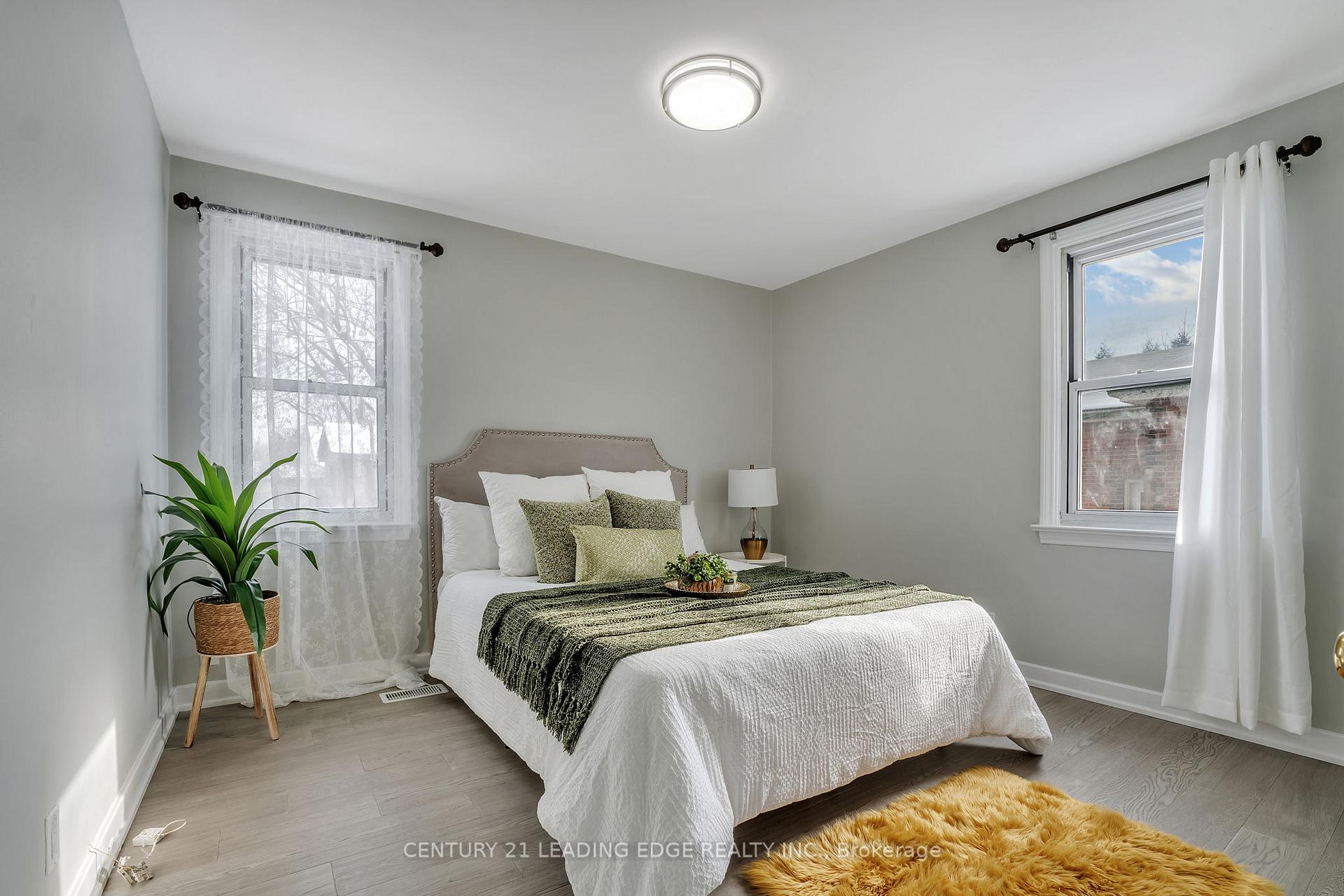 Photo 22 of 773 Somerville Street, Oshawa, Centennial — HOMEH