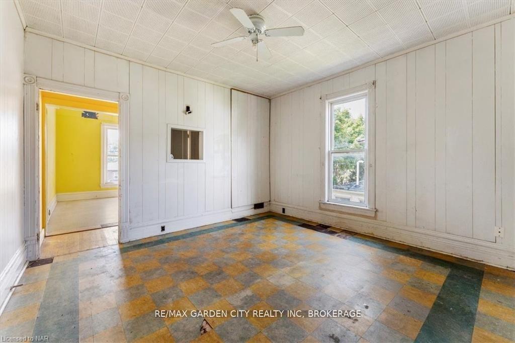 Photo 34 of 202 Niagara Street, Welland, Prince Charles — HOMEH