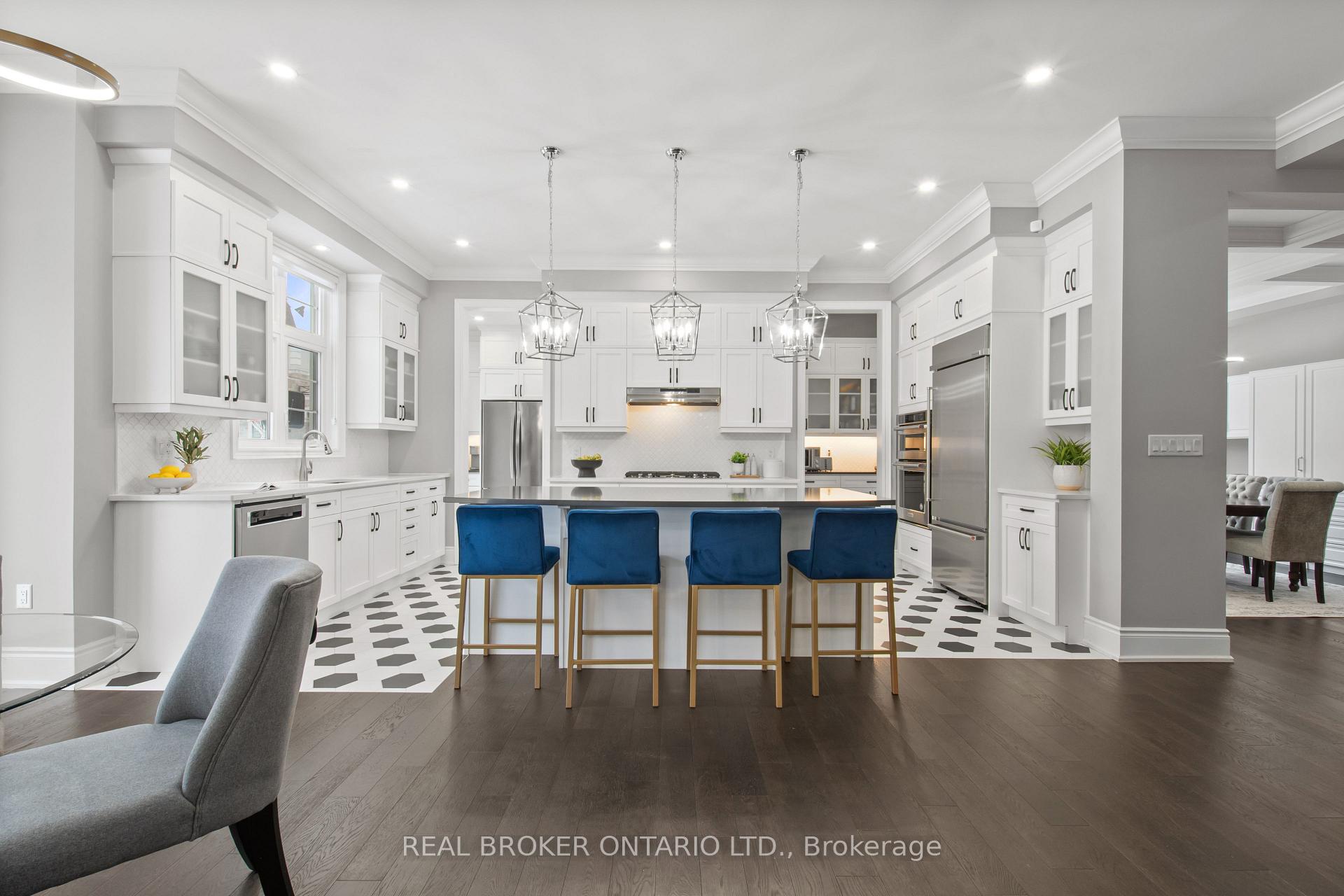 Photo 3 of 30 Luang Street, Vaughan, Kleinburg — HOMEH