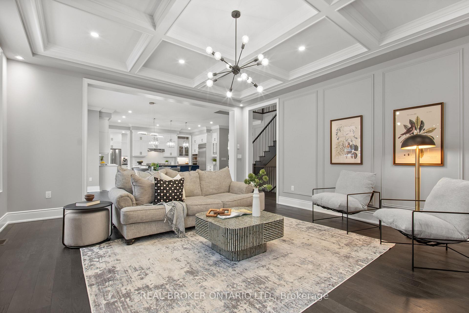 Photo 9 of 30 Luang Street, Vaughan, Kleinburg — HOMEH