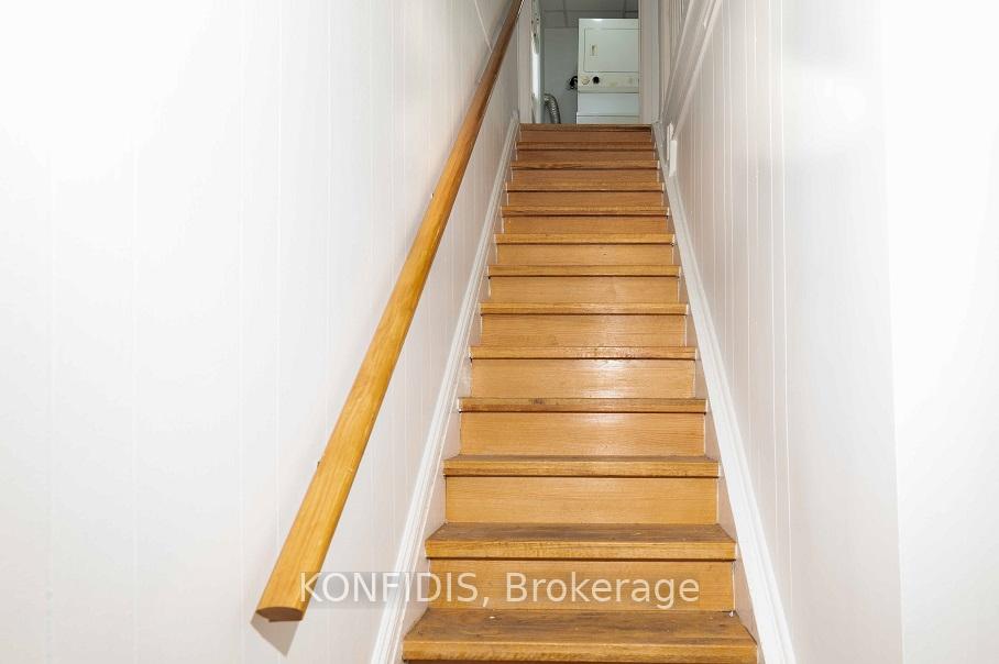 Photo 5 of Unit Unit 1, 127 Summer Street, Oshawa, Central — HOMEH