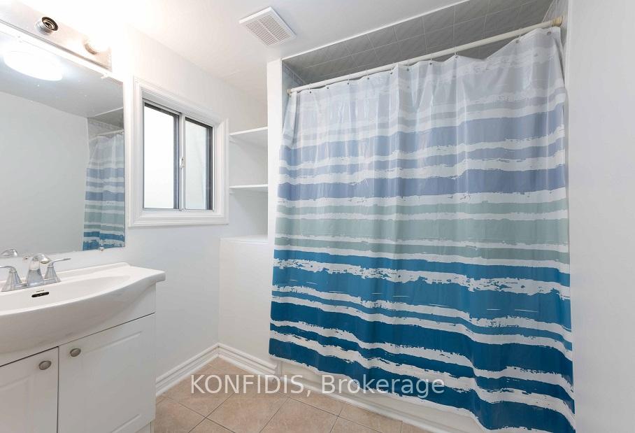Photo 12 of Unit Unit 1, 127 Summer Street, Oshawa, Central — HOMEH