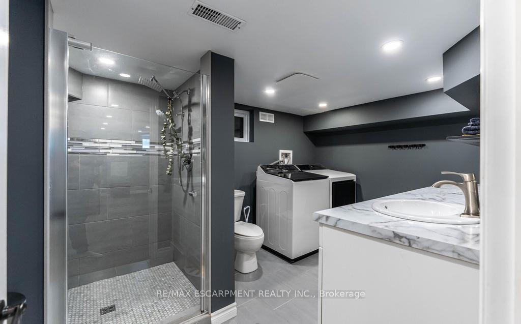Photo 28 of 2 Highland Gardens, Welland, Prince Charles — HOMEH