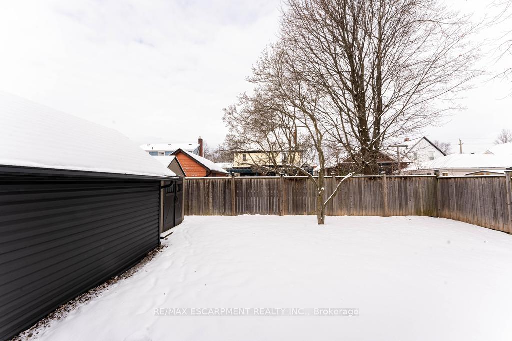 Photo 34 of 2 Highland Gardens, Welland, Prince Charles — HOMEH