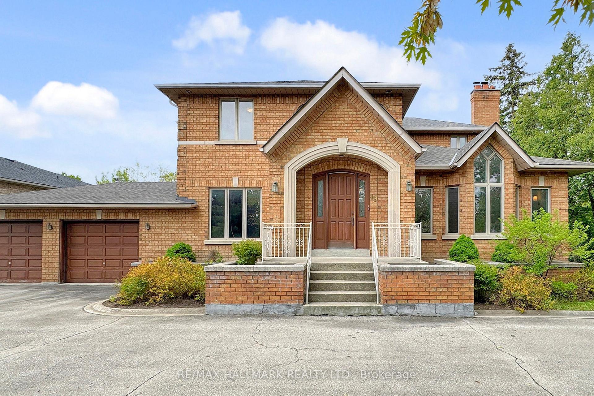 Photo 4 of 19 Hillside Avenue, Vaughan, Concord — HOMEH