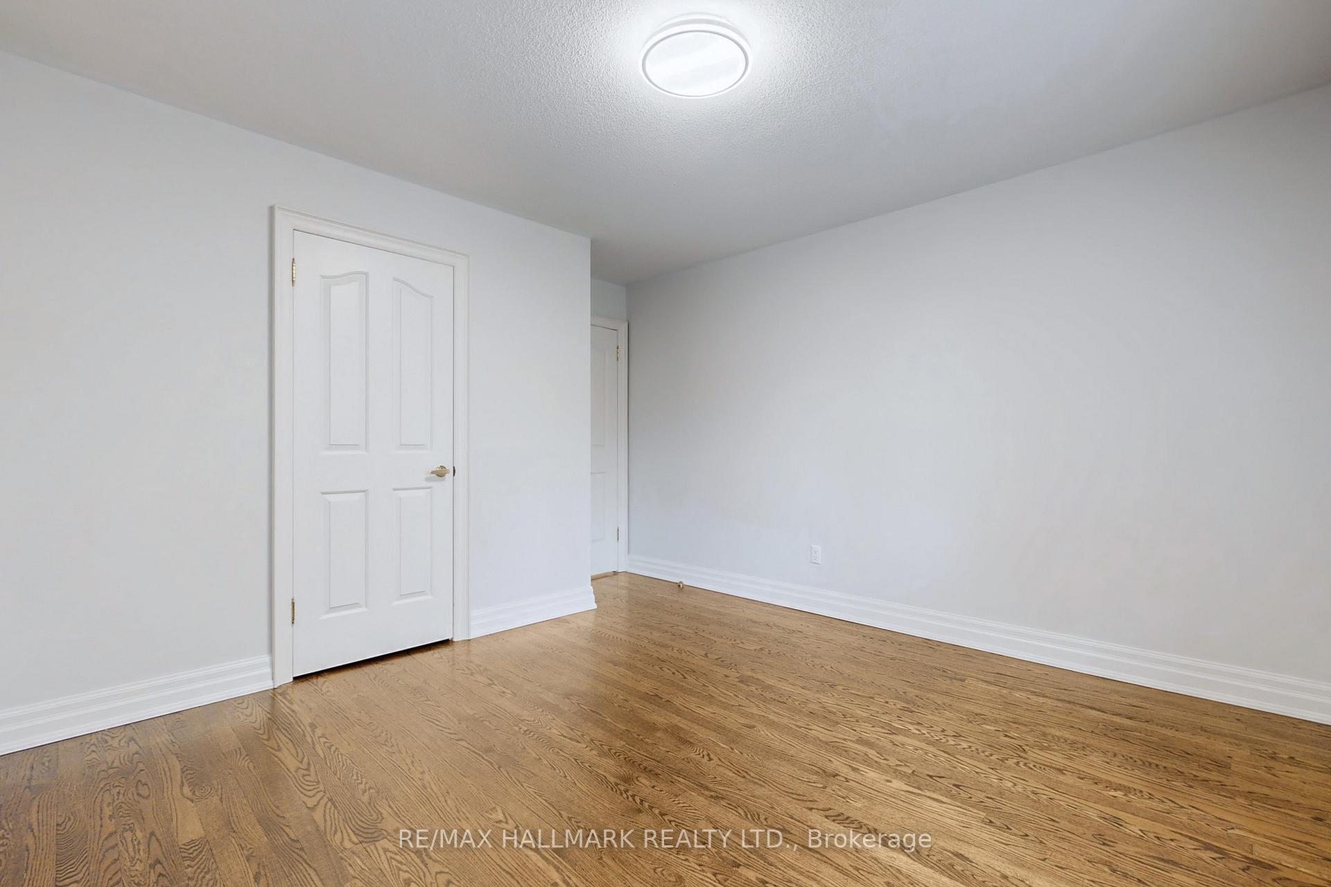 Photo 29 of 19 Hillside Avenue, Vaughan, Concord — HOMEH