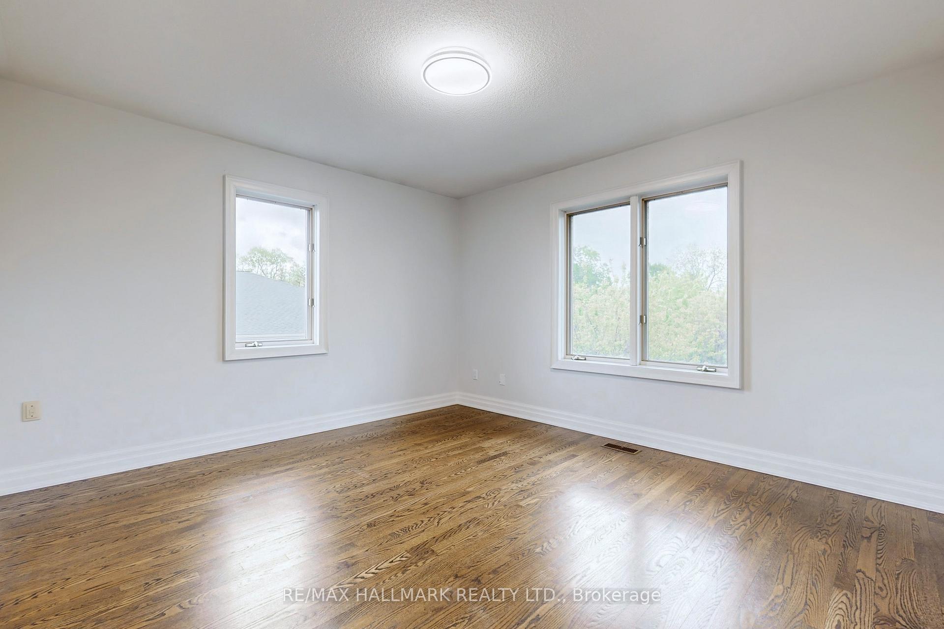 Photo 30 of 19 Hillside Avenue, Vaughan, Concord — HOMEH