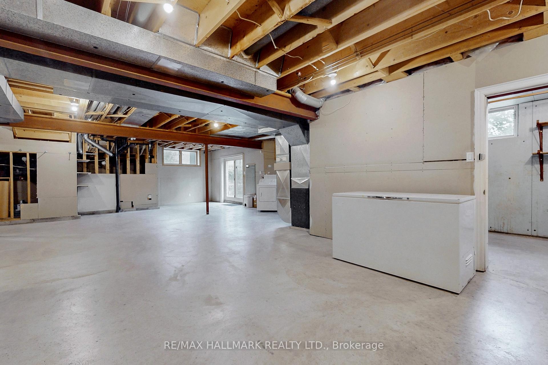 Photo 38 of 19 Hillside Avenue, Vaughan, Concord — HOMEH