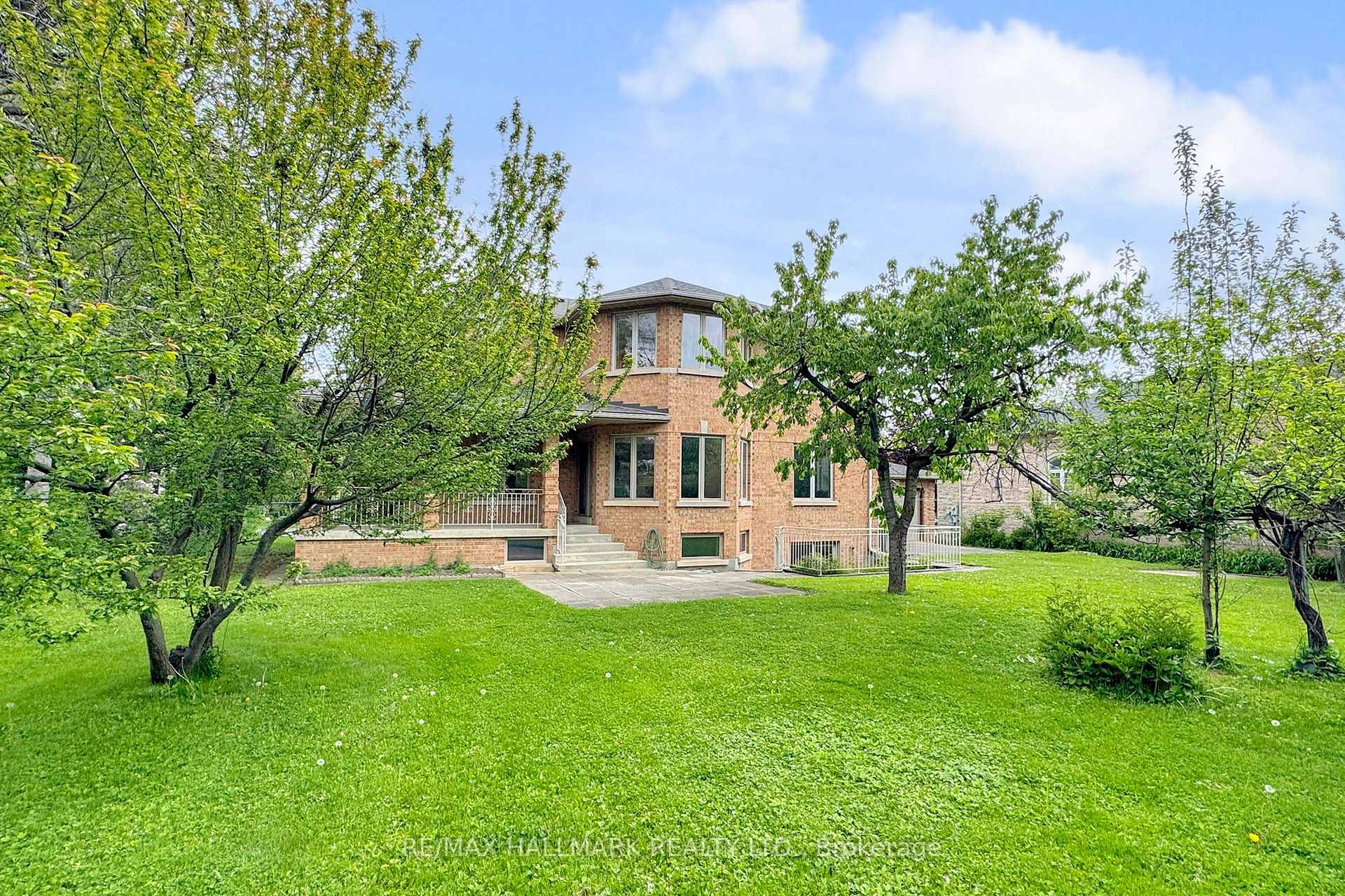Photo 42 of 19 Hillside Avenue, Vaughan, Concord — HOMEH