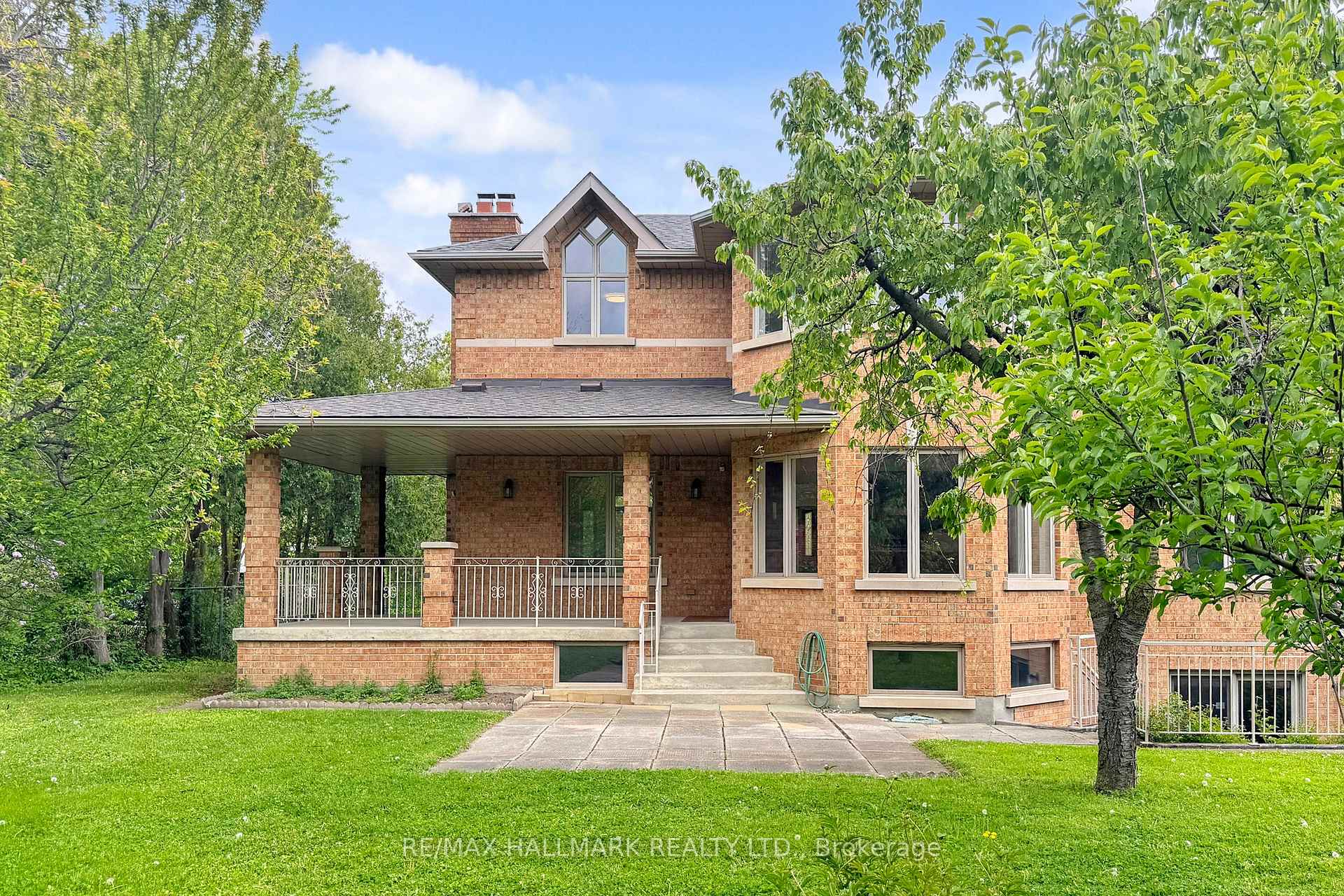 Photo 43 of 19 Hillside Avenue, Vaughan, Concord — HOMEH
