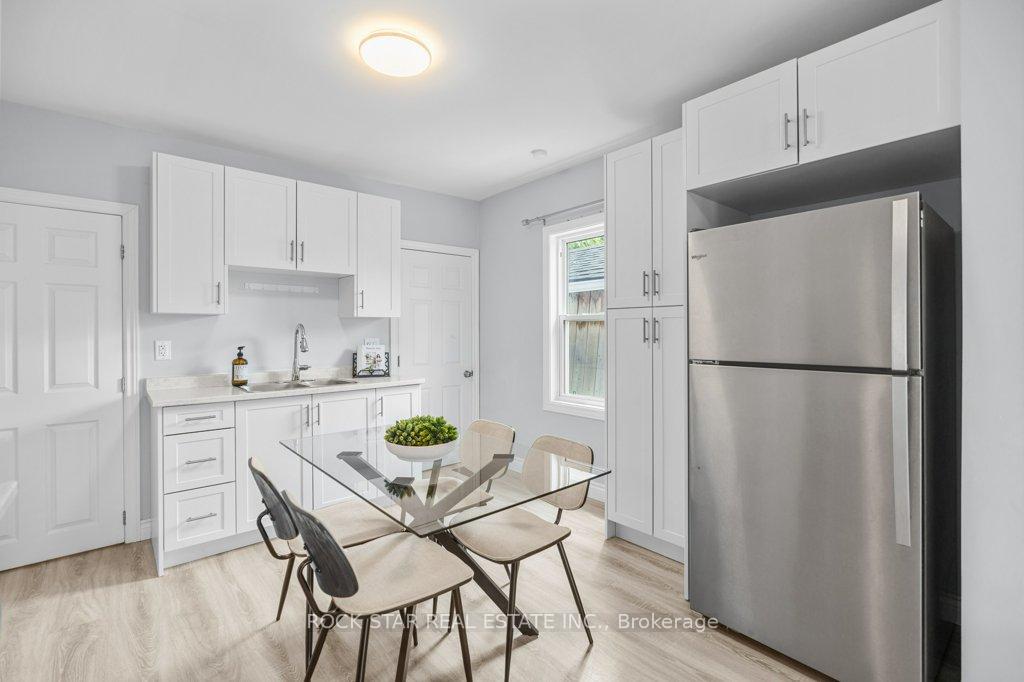 Photo 8 of 158 Crowland Avenue, Welland, Lincoln/Crowland — HOMEH
