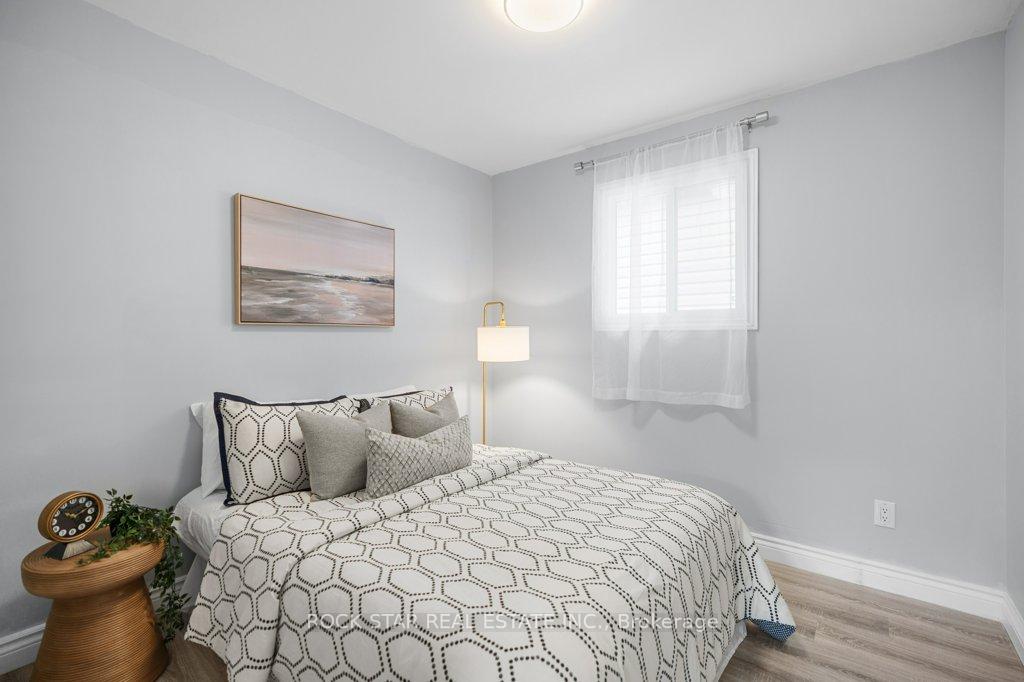 Photo 11 of 158 Crowland Avenue, Welland, Lincoln/Crowland — HOMEH