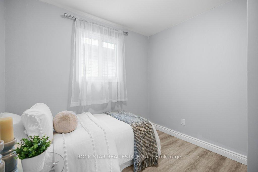 Photo 13 of 158 Crowland Avenue, Welland, Lincoln/Crowland — HOMEH
