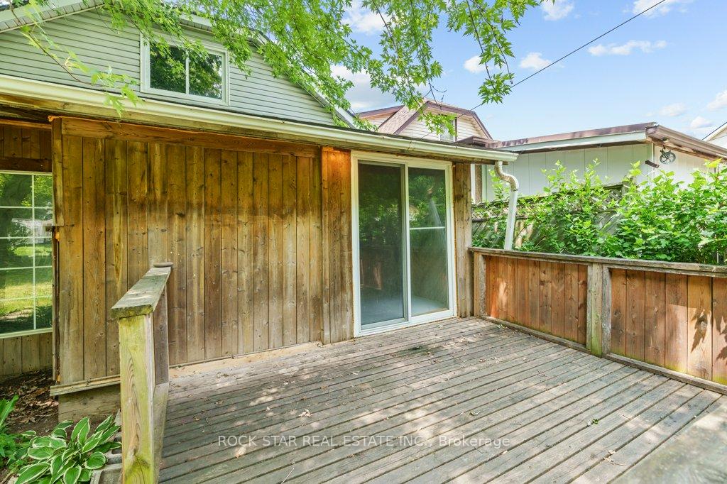 Photo 23 of 158 Crowland Avenue, Welland, Lincoln/Crowland — HOMEH