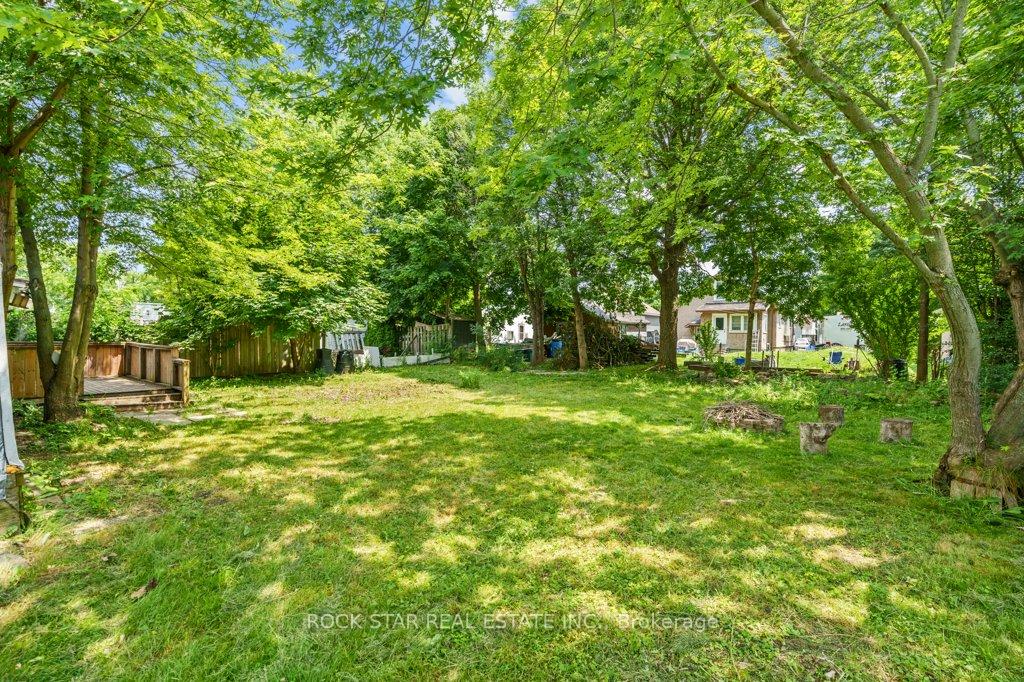 Photo 26 of 158 Crowland Avenue, Welland, Lincoln/Crowland — HOMEH