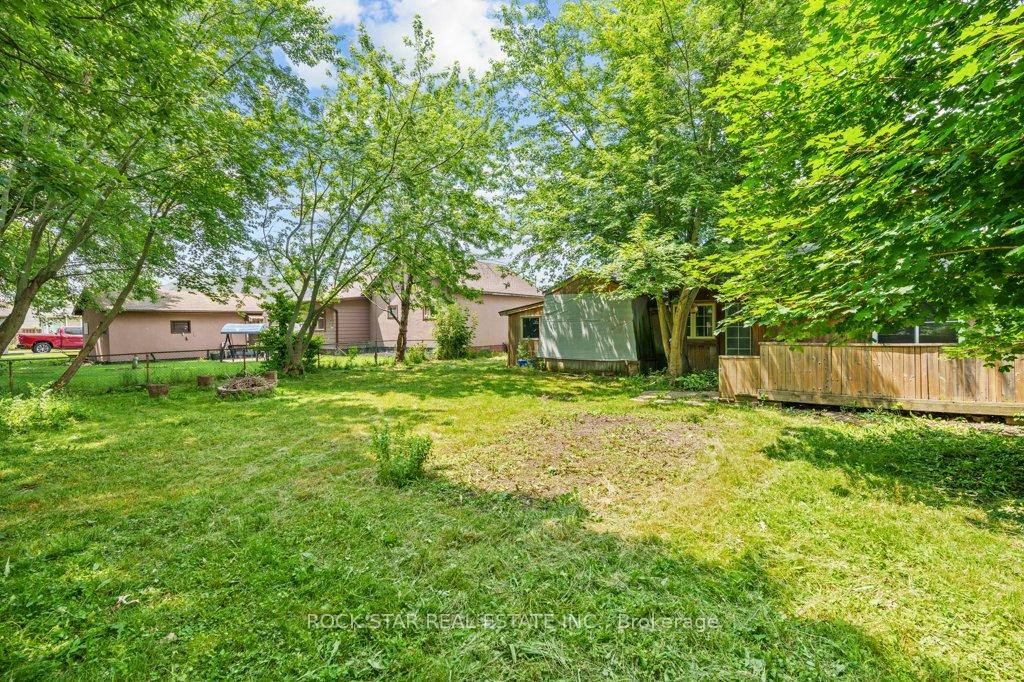 Photo 28 of 158 Crowland Avenue, Welland, Lincoln/Crowland — HOMEH
