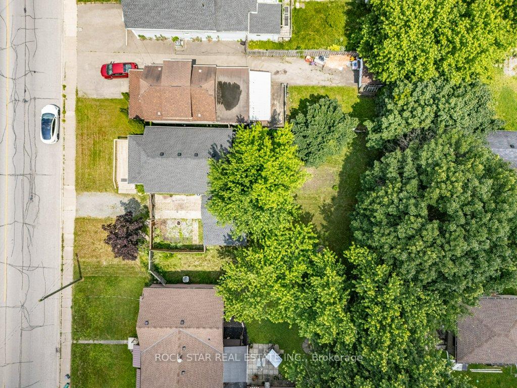 Photo 30 of 158 Crowland Avenue, Welland, Lincoln/Crowland — HOMEH