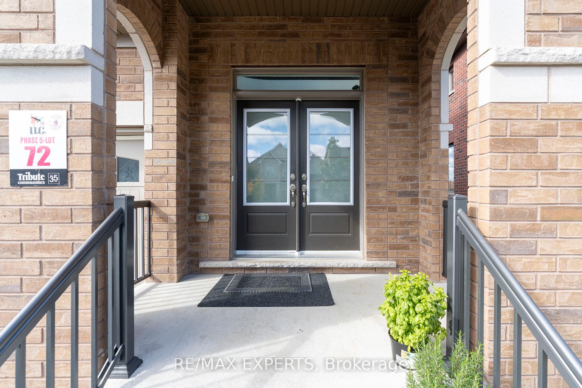 Photo 6 of 324 Windfields Farm Drive W, Oshawa, Windfields — HOMEH