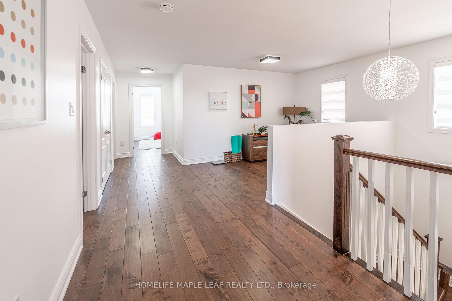 Photo 21 of 31 Maurier Boulevard, Vaughan, Patterson — HOMEH