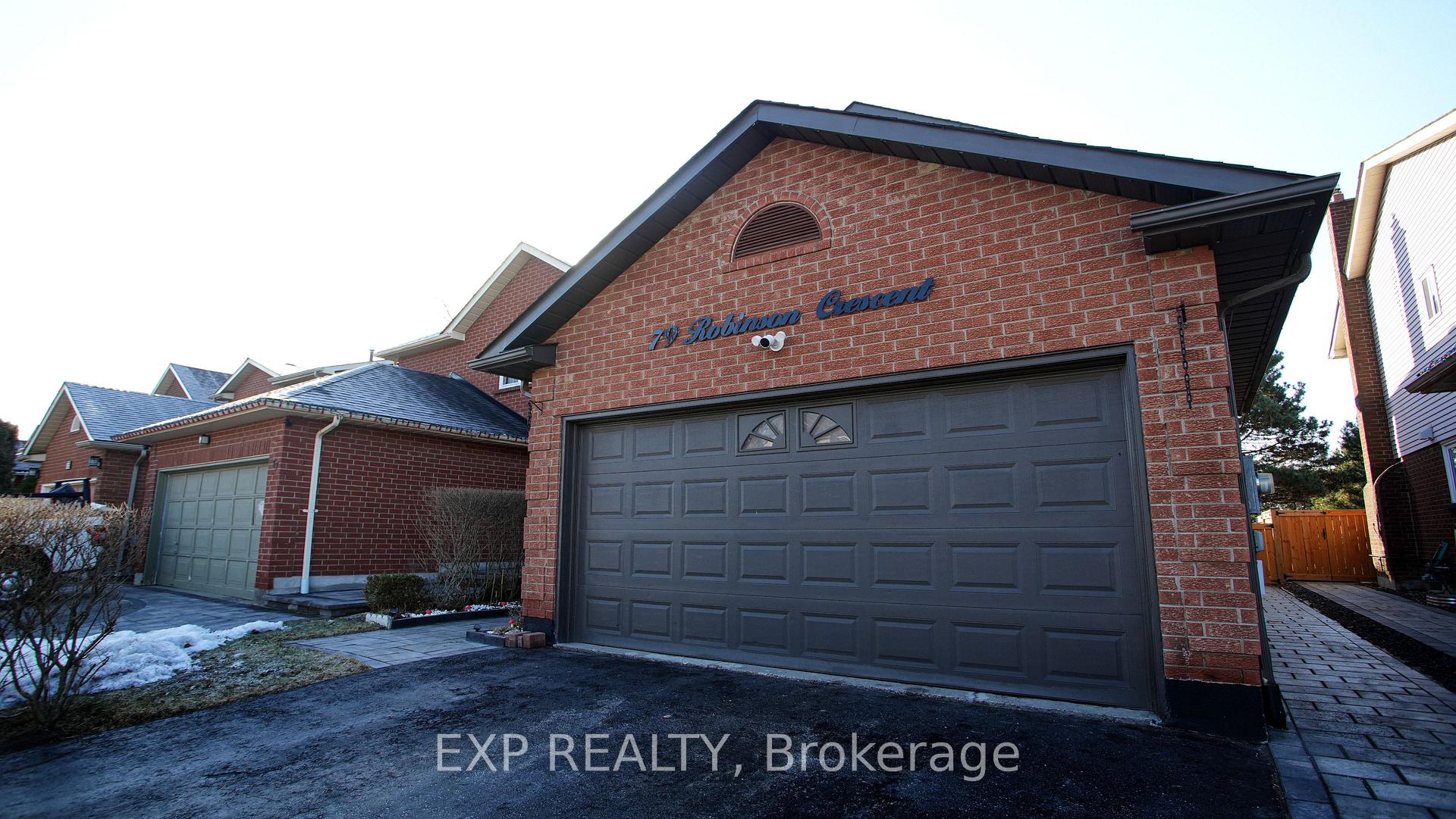 Photo 3 of 79 Robinson Crescent, Whitby, Pringle Creek — HOMEH