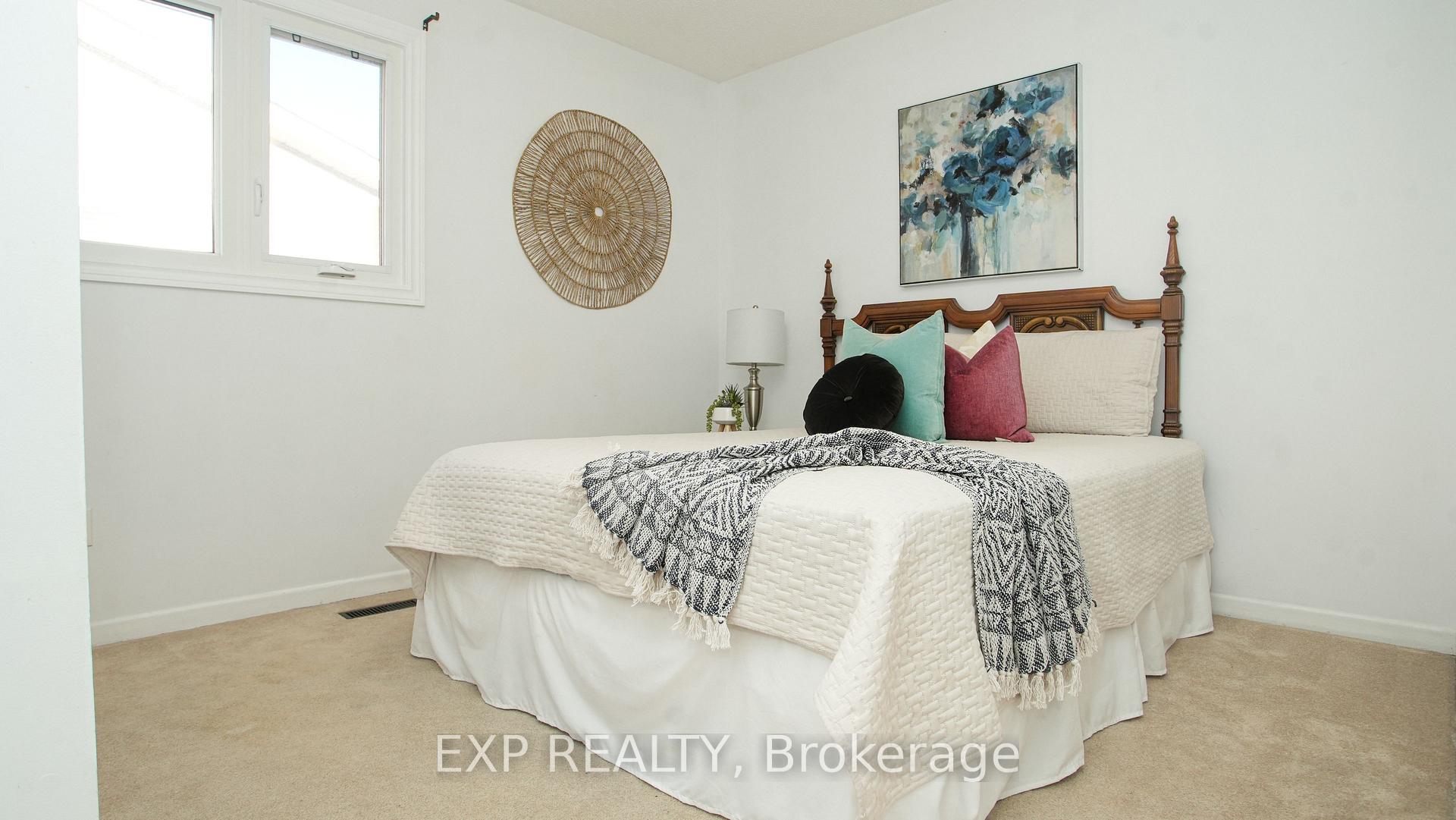 Photo 26 of 79 Robinson Crescent, Whitby, Pringle Creek — HOMEH