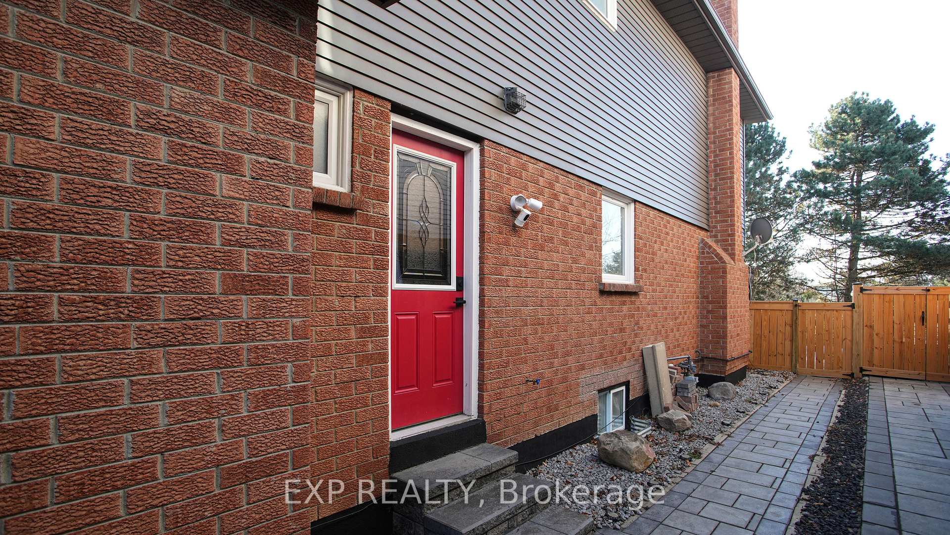 Photo 43 of 79 Robinson Crescent, Whitby, Pringle Creek — HOMEH