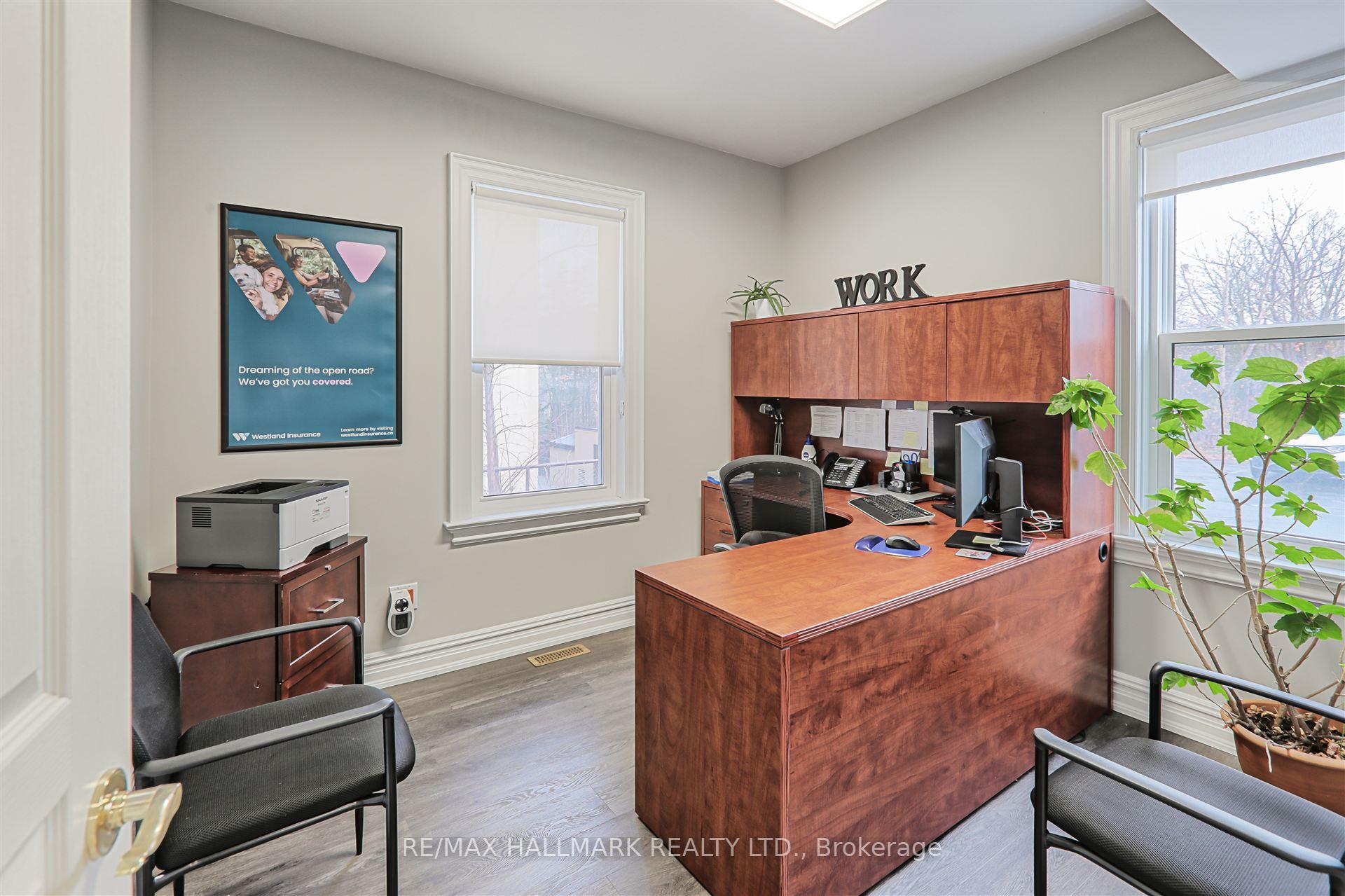 Photo 9 of 15037 Yonge Street, Aurora, Aurora Village — HOMEH