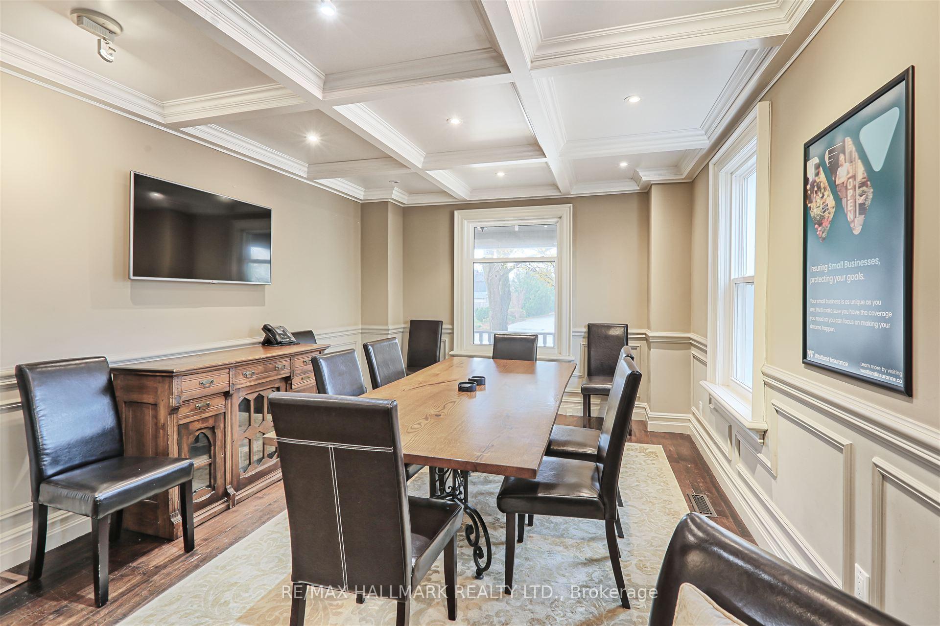 Photo 17 of 15037 Yonge Street, Aurora, Aurora Village — HOMEH