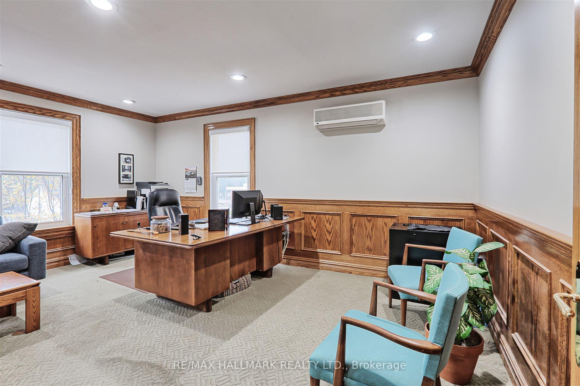 Photo 20 of 15037 Yonge Street, Aurora, Aurora Village — HOMEH