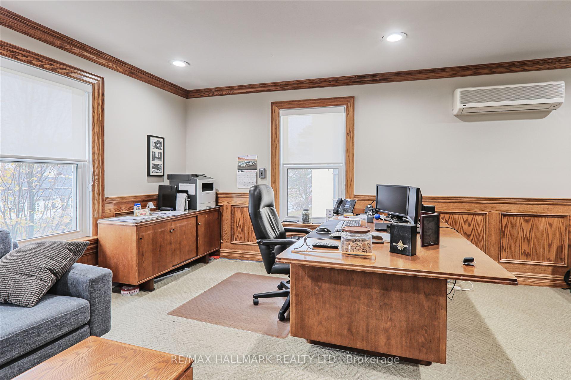 Photo 21 of 15037 Yonge Street, Aurora, Aurora Village — HOMEH