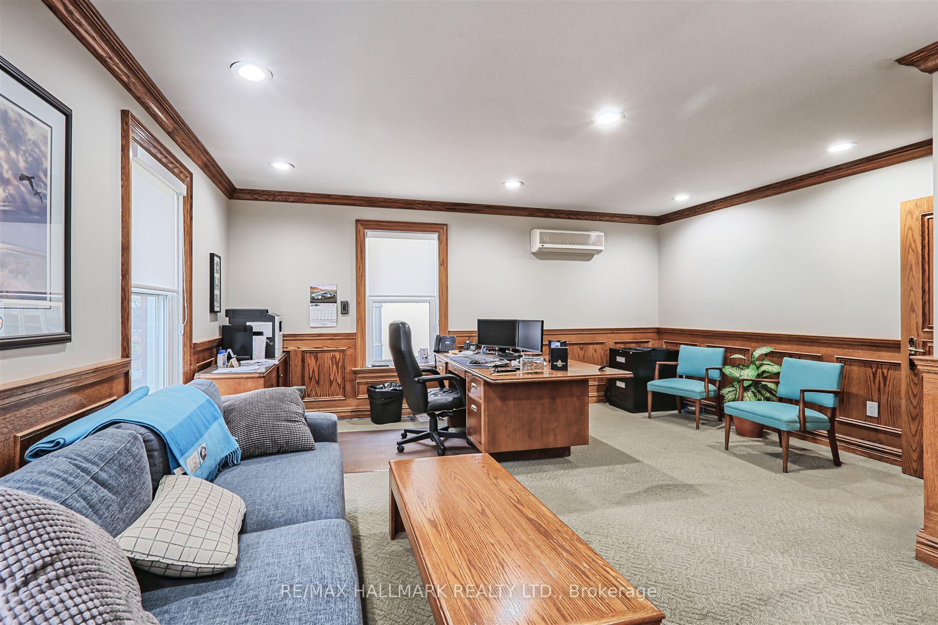 Photo 22 of 15037 Yonge Street, Aurora, Aurora Village — HOMEH