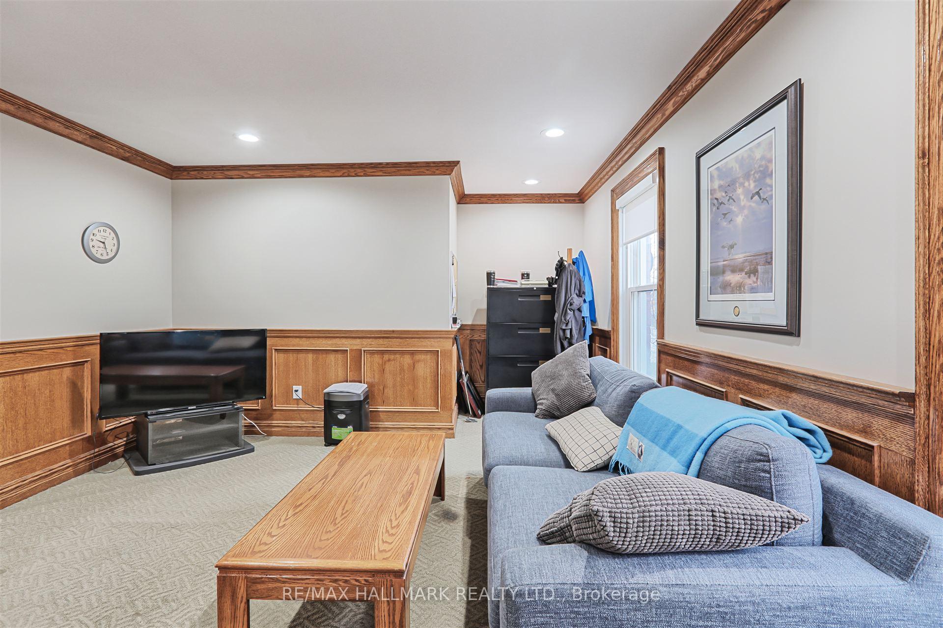 Photo 29 of 15037 Yonge Street, Aurora, Aurora Village — HOMEH