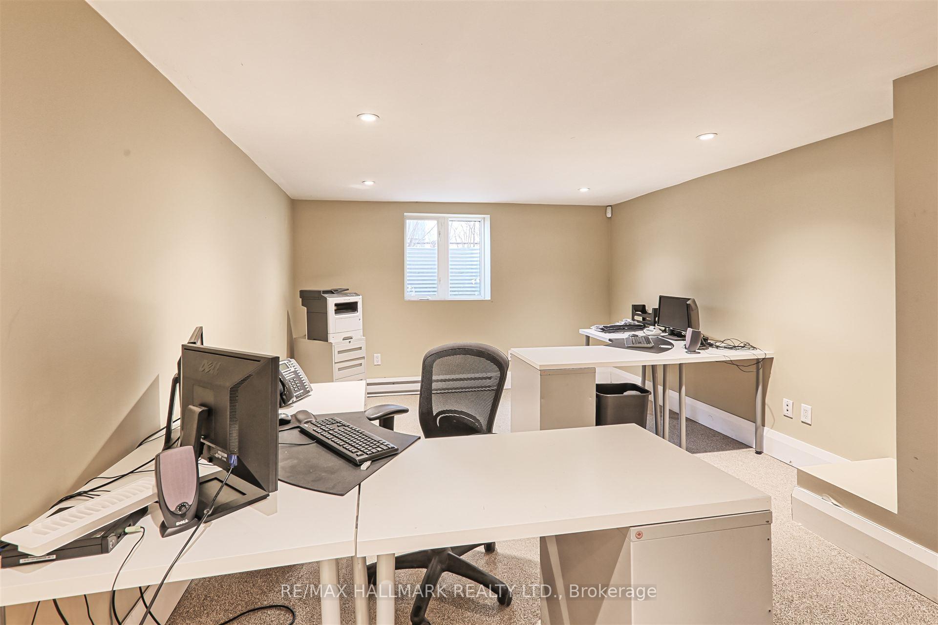 Photo 35 of 15037 Yonge Street, Aurora, Aurora Village — HOMEH