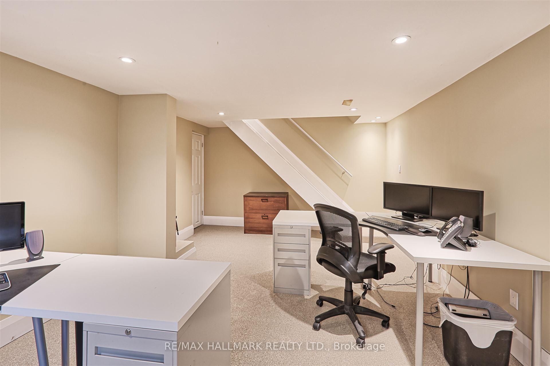 Photo 34 of 15037 Yonge Street, Aurora, Aurora Village — HOMEH