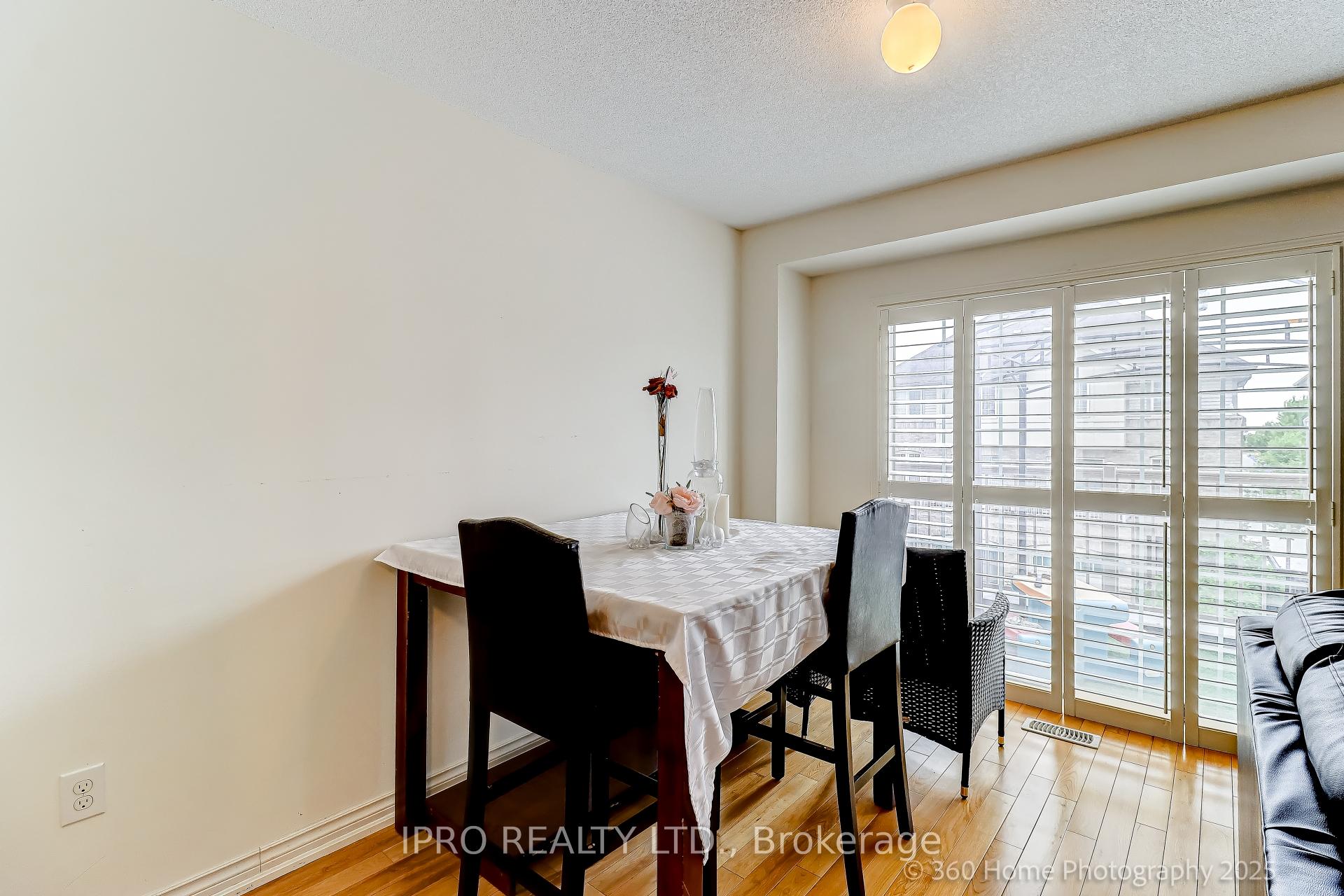 Photo 6 of 523 Rossland Road, Ajax, Central East — HOMEH
