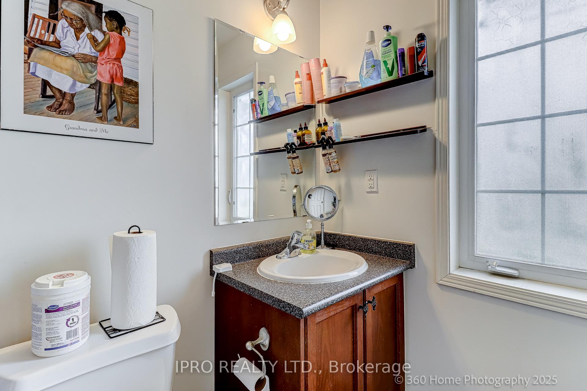 Photo 19 of 523 Rossland Road, Ajax, Central East — HOMEH