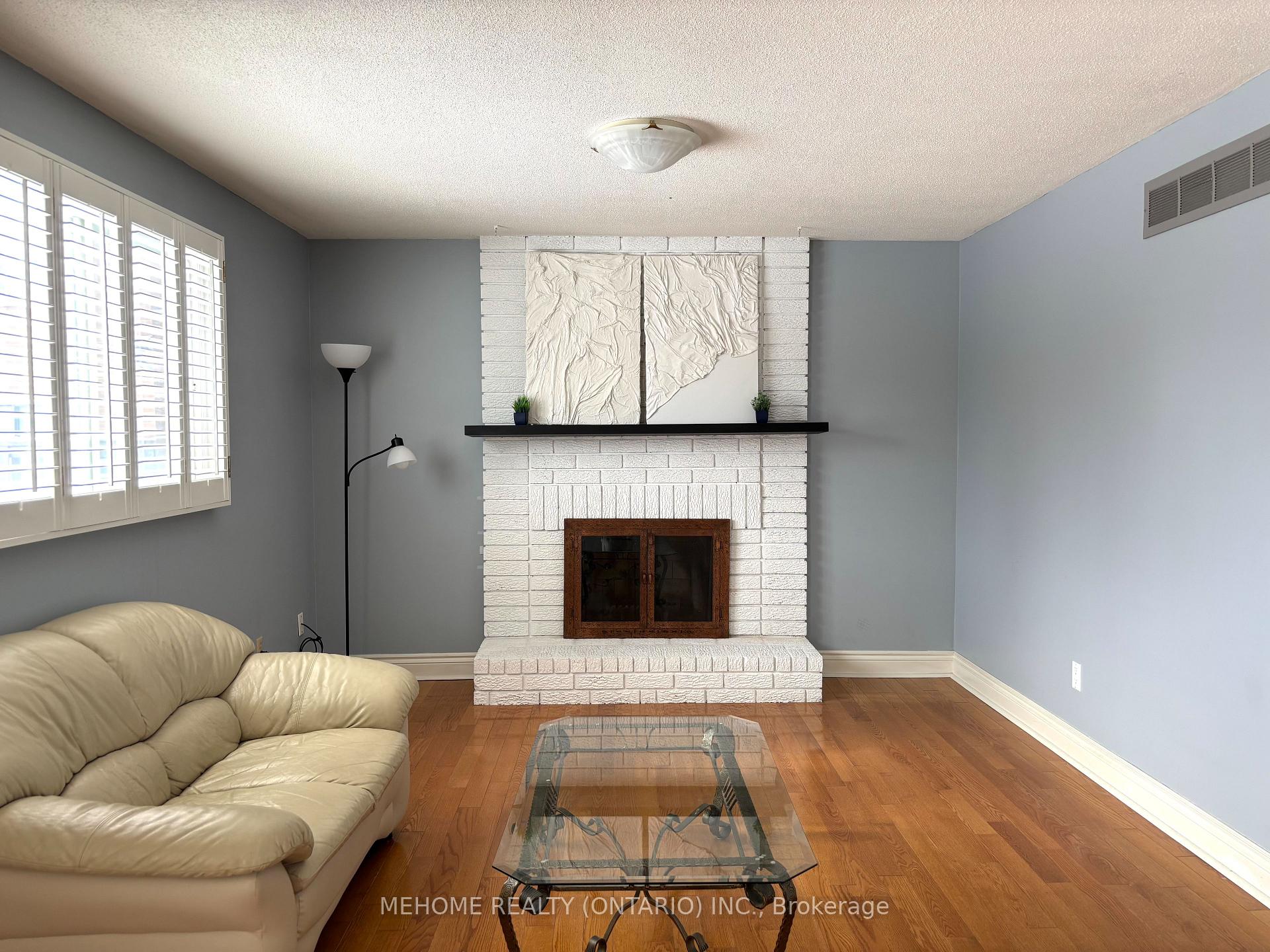 Photo 13 of 86 Quaker Ridge Road, Vaughan, Glen Shields — HOMEH