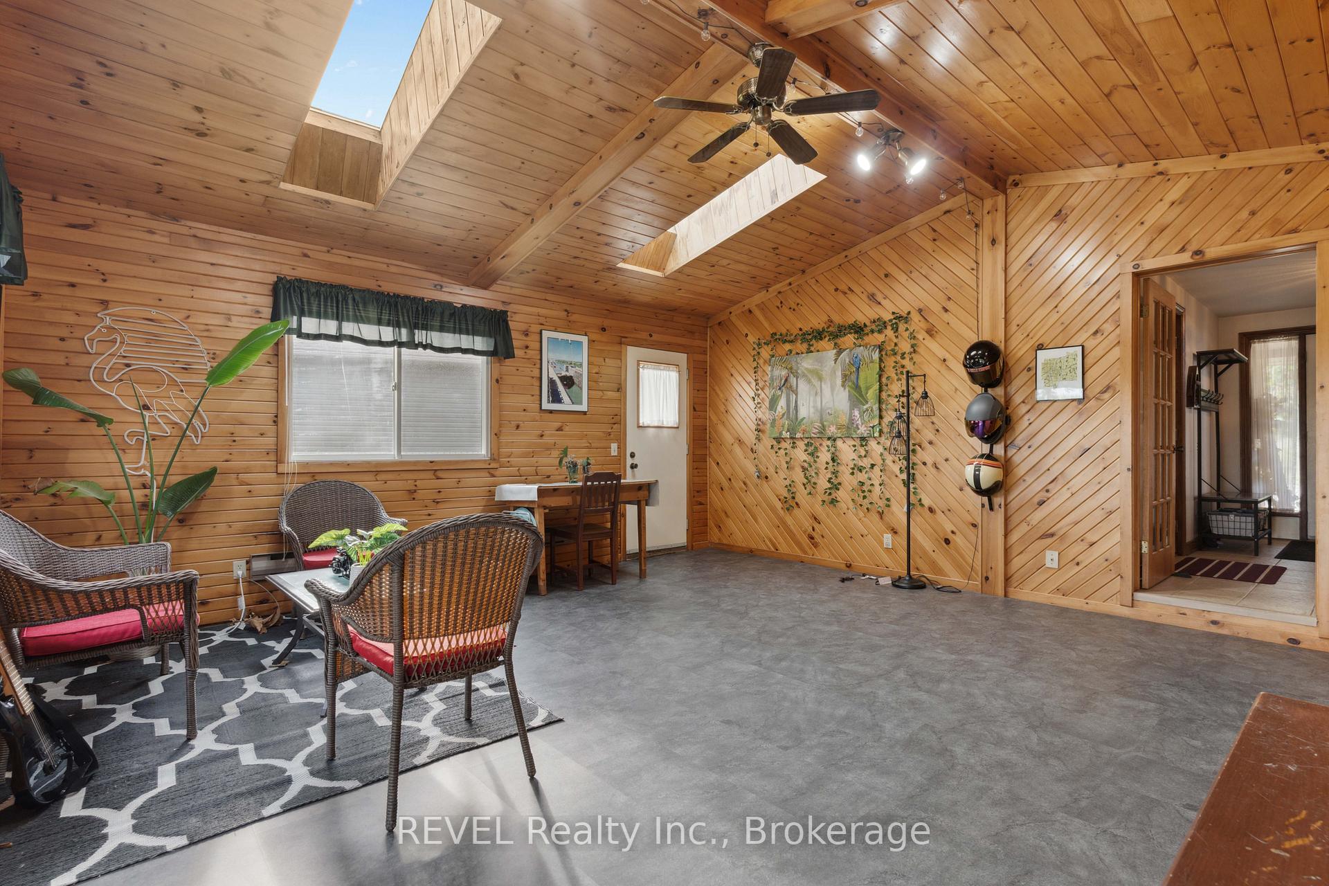 Photo 24 of 126 Colbeck Drive, Welland, Coyle Creek — HOMEH