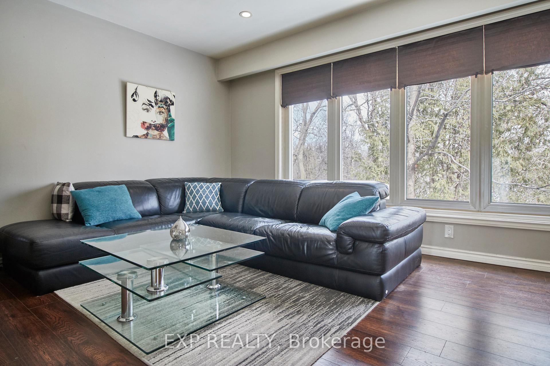 Photo 6 of 660 Lansdowne Drive, Oshawa, Eastdale — HOMEH