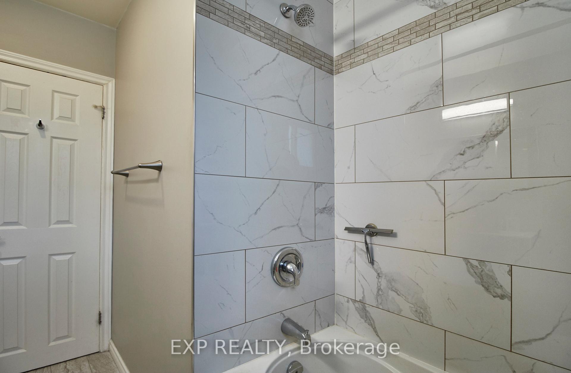 Photo 17 of 660 Lansdowne Drive, Oshawa, Eastdale — HOMEH