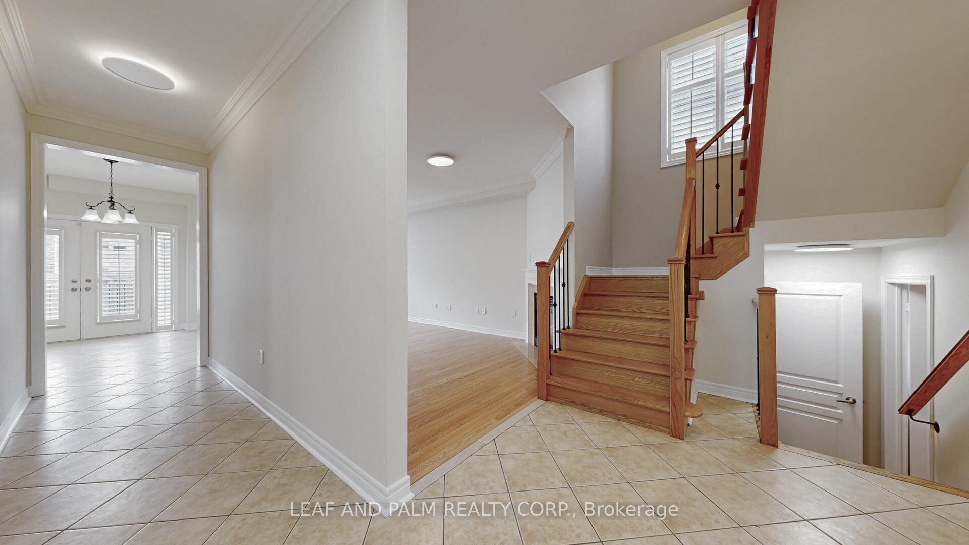 Photo 6 of 150 Peak Point Boulevard, Vaughan, Rural Vaughan — HOMEH