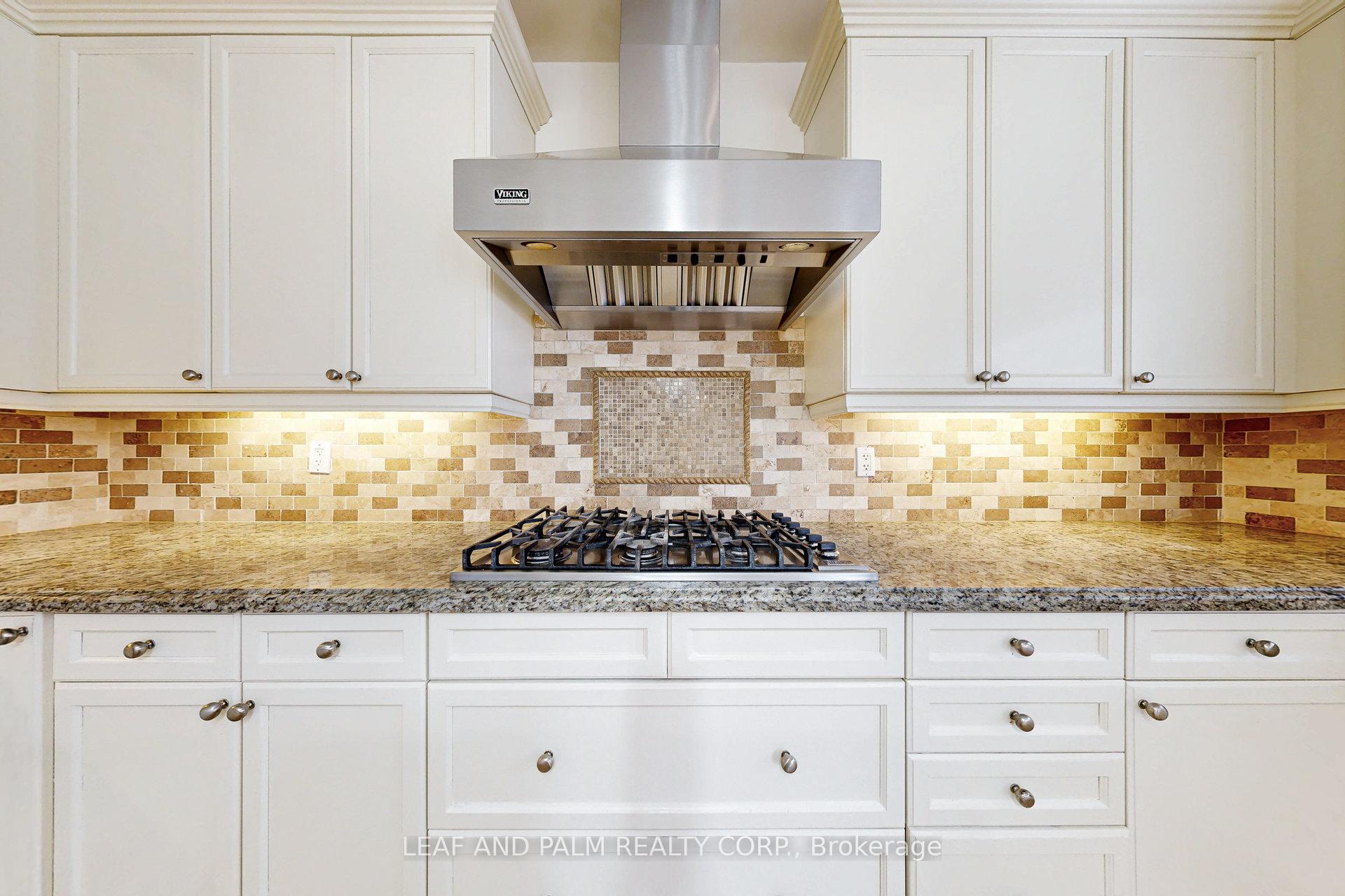 Photo 13 of 150 Peak Point Boulevard, Vaughan, Rural Vaughan — HOMEH